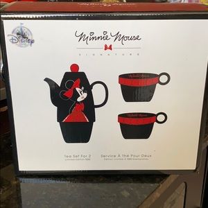 Minnie Mouse Tea Set